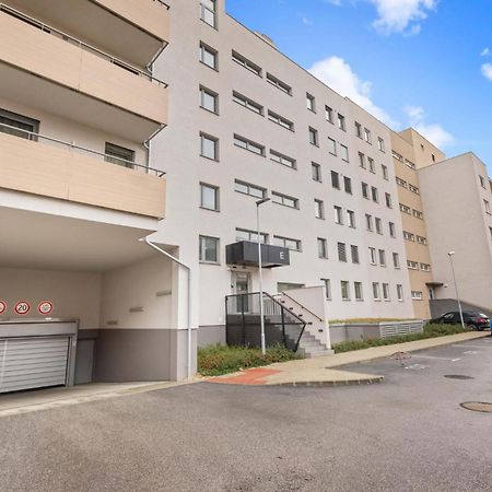 Ah Galvaniho Free Parking Bratislava Exterior foto
